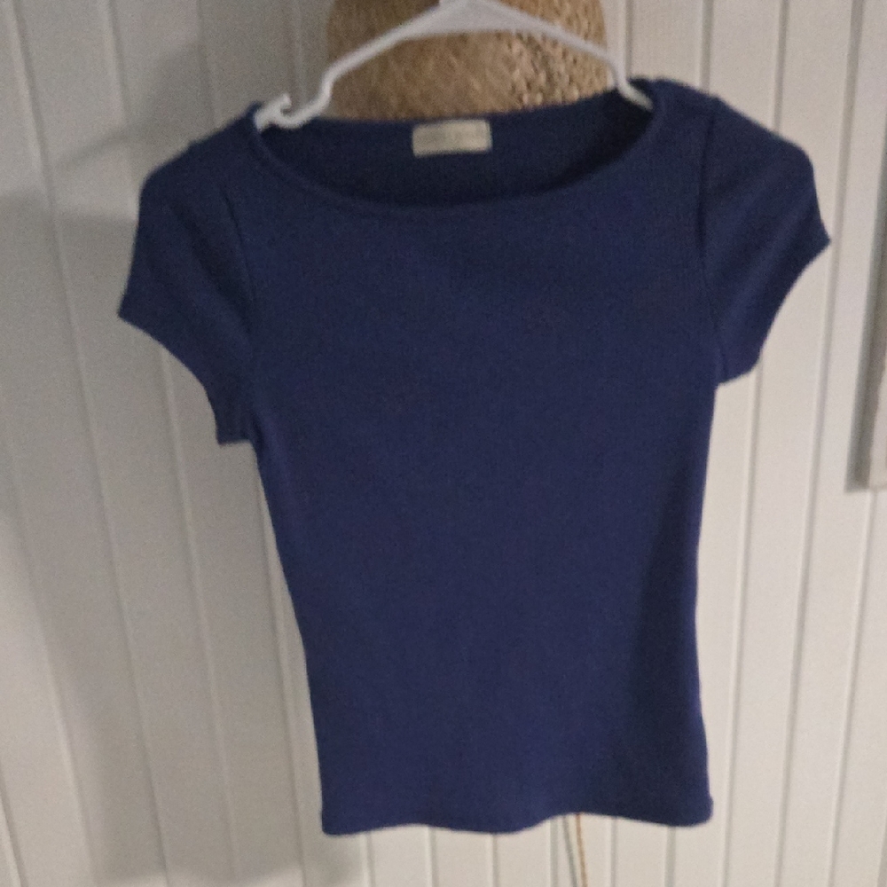 Women's Short Sleeve Scoop Neck Tee in Deep Blue